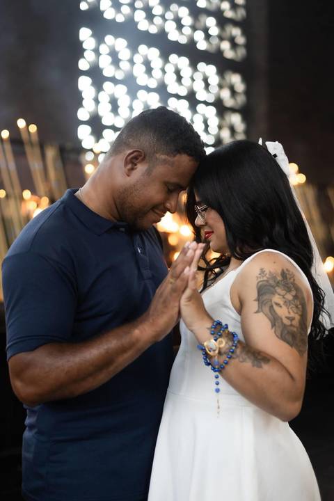 As melhores ideias e inspirações criativas de fotos de ensaio pré casamento registradas por fotógrafos profissionais de eventos da empresa Criativus Foto e Vídeo na Aparecida do Norte'