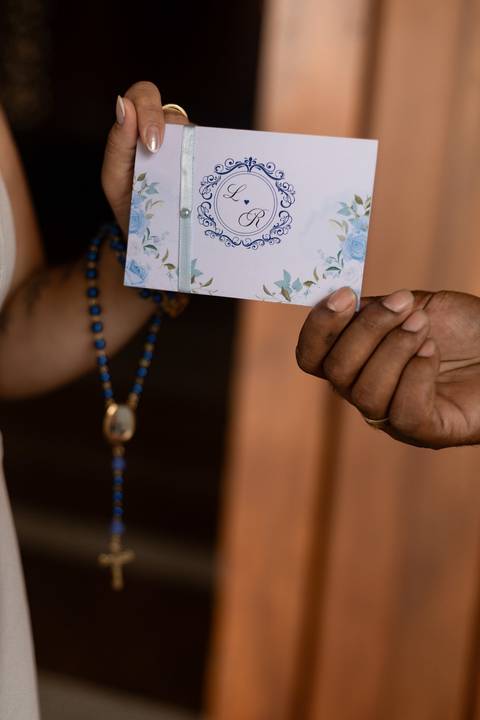 As melhores ideias e inspirações criativas de fotos de ensaio pré casamento registradas por fotógrafos profissionais de eventos da empresa Criativus Foto e Vídeo na Aparecida do Norte'