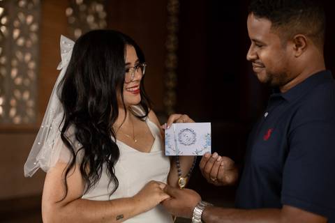 As melhores ideias e inspirações criativas de fotos de ensaio pré casamento registradas por fotógrafos profissionais de eventos da empresa Criativus Foto e Vídeo na Aparecida do Norte'