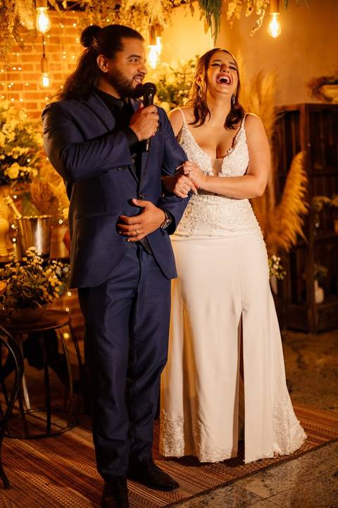 As melhores ideias e inspirações criativas de fotos de ensaio pré casamento registradas por fotógrafos profissionais de eventos da empresa Criativus Foto e Vídeo no Espaço Villa Vezzane '