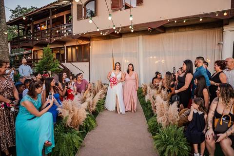 As melhores ideias e inspirações criativas de fotos de ensaio pré casamento registradas por fotógrafos profissionais de eventos da empresa Criativus Foto e Vídeo no Espaço Villa Vezzane '