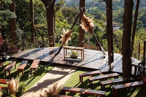 As melhores ideias e inspirações criativas de fotos de ensaio pré casamento registradas por fotógrafos profissionais de eventos da empresa Criativus Foto e Vídeo no Espaço Villa Vezzane '