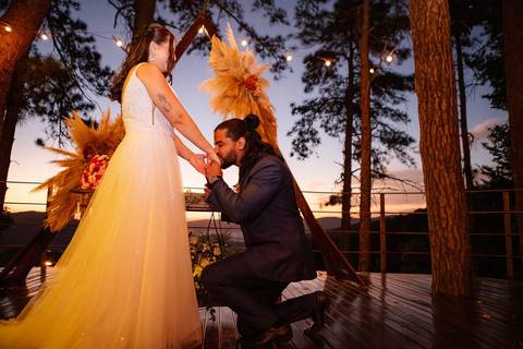 As melhores ideias e inspirações criativas de fotos de ensaio pré casamento registradas por fotógrafos profissionais de eventos da empresa Criativus Foto e Vídeo no Espaço Villa Vezzane '