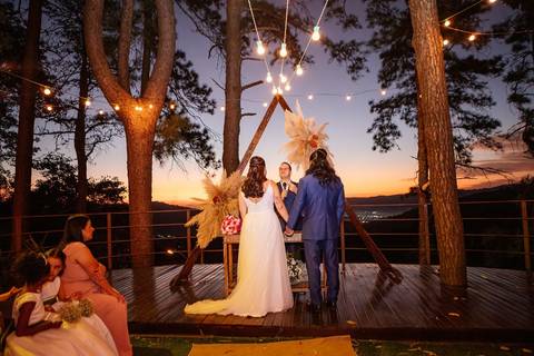 As melhores ideias e inspirações criativas de fotos de ensaio pré casamento registradas por fotógrafos profissionais de eventos da empresa Criativus Foto e Vídeo no Espaço Villa Vezzane '