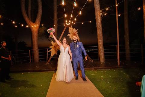 As melhores ideias e inspirações criativas de fotos de ensaio pré casamento registradas por fotógrafos profissionais de eventos da empresa Criativus Foto e Vídeo no Espaço Villa Vezzane '