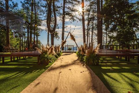 As melhores ideias e inspirações criativas de fotos de ensaio pré casamento registradas por fotógrafos profissionais de eventos da empresa Criativus Foto e Vídeo no Espaço Villa Vezzane '