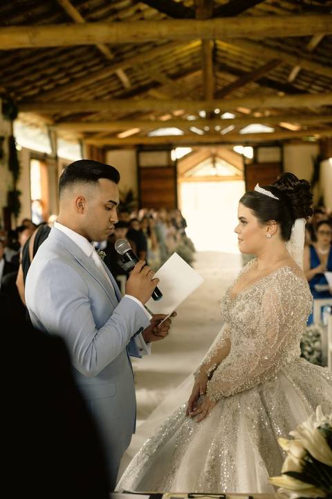 As melhores ideias e inspirações criativas de fotos de casamento registradas por fotógrafos profissionais de eventos da empresa Criativus Foto e Vídeo na Fazenda Vale dos Eucaliptos'