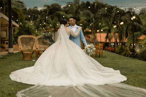 As melhores ideias e inspirações criativas de fotos de casamento registradas por fotógrafos profissionais de eventos da empresa Criativus Foto e Vídeo na Fazenda Vale dos Eucaliptos'