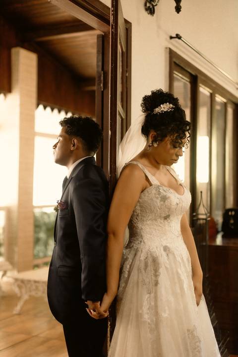 As melhores ideias e inspirações criativas de fotos de casamento registradas por fotógrafos profissionais de eventos da empresa Criativus Foto e Vídeo na Chácara Hibisco'