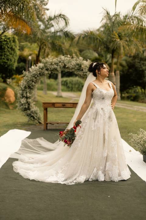 As melhores ideias e inspirações criativas de fotos de casamento registradas por fotógrafos profissionais de eventos da empresa Criativus Foto e Vídeo na Chácara Hibisco'