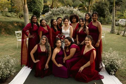 As melhores ideias e inspirações criativas de fotos de casamento registradas por fotógrafos profissionais de eventos da empresa Criativus Foto e Vídeo na Chácara Hibisco'