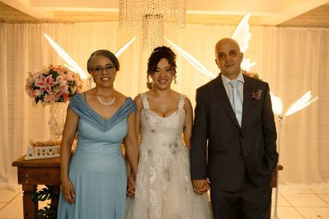 As melhores ideias e inspirações criativas de fotos de casamento registradas por fotógrafos profissionais de eventos da empresa Criativus Foto e Vídeo na Chácara Hibisco'