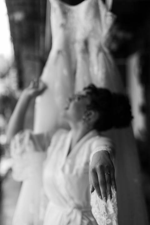 As melhores ideias e inspirações criativas de fotos de casamento registradas por fotógrafos profissionais de eventos da empresa Criativus Foto e Vídeo na Chácara Hibisco'