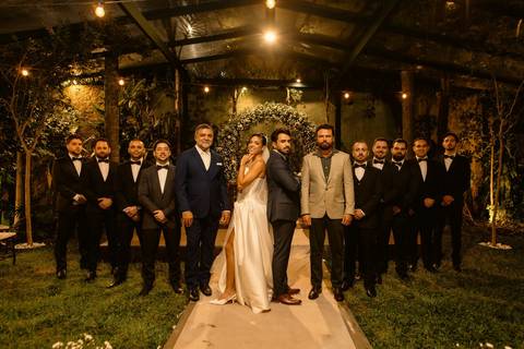 As melhores ideias e inspirações criativas de fotos de casamento registradas por fotógrafos profissionais de eventos da empresa Criativus Foto e Vídeo no Espaço Casa Tarumã'