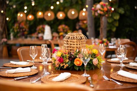 As melhores ideias e inspirações criativas de fotos de casamento registradas por fotógrafos profissionais de eventos da empresa Criativus Foto e Vídeo no Espaço Casa Tarumã'