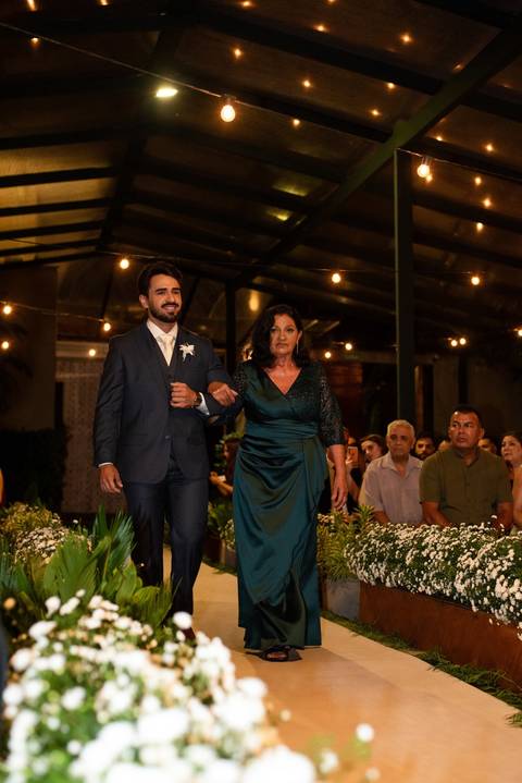 As melhores ideias e inspirações criativas de fotos de casamento registradas por fotógrafos profissionais de eventos da empresa Criativus Foto e Vídeo no Espaço Casa Tarumã'