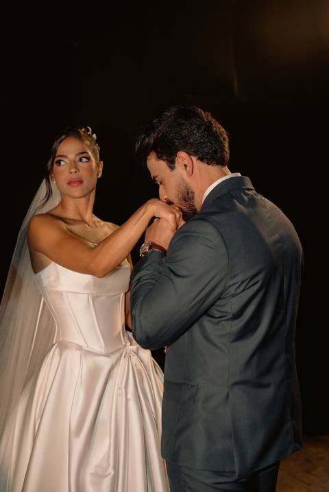 As melhores ideias e inspirações criativas de fotos de casamento registradas por fotógrafos profissionais de eventos da empresa Criativus Foto e Vídeo no Espaço Casa Tarumã'