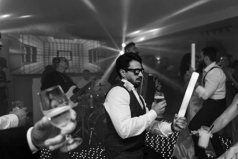 As melhores ideias e inspirações criativas de fotos de casamento registradas por fotógrafos profissionais de eventos da empresa Criativus Foto e Vídeo no Espaço Casa Tarumã'