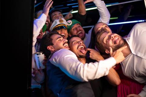 As melhores ideias e inspirações criativas de fotos de casamento registradas por fotógrafos profissionais de eventos da empresa Criativus Foto e Vídeo no Espaço Casa Tarumã'