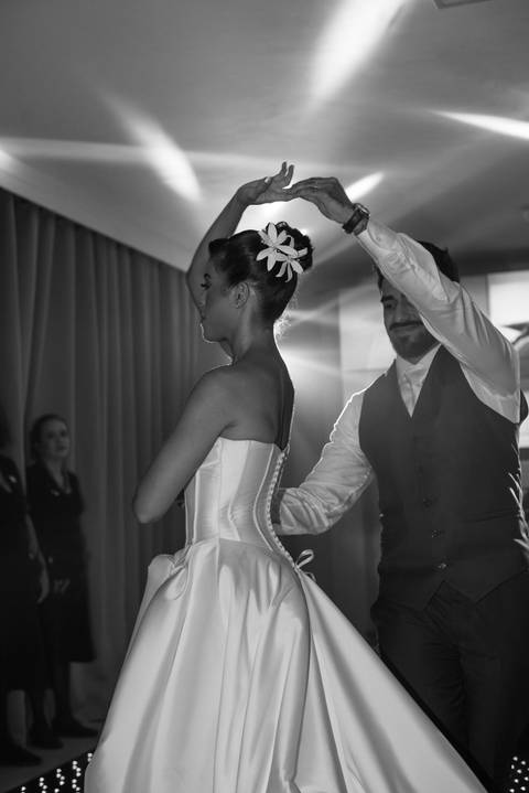 As melhores ideias e inspirações criativas de fotos de casamento registradas por fotógrafos profissionais de eventos da empresa Criativus Foto e Vídeo no Espaço Casa Tarumã'