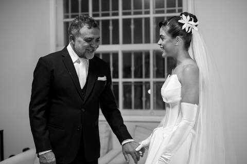 As melhores ideias e inspirações criativas de fotos de casamento registradas por fotógrafos profissionais de eventos da empresa Criativus Foto e Vídeo no Espaço Casa Tarumã'