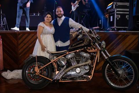 As melhores ideias e inspirações criativas de fotos de casamento registradas por fotógrafos profissionais de eventos da empresa Criativus Foto e Vídeo na Chácara Estância Eldorado'