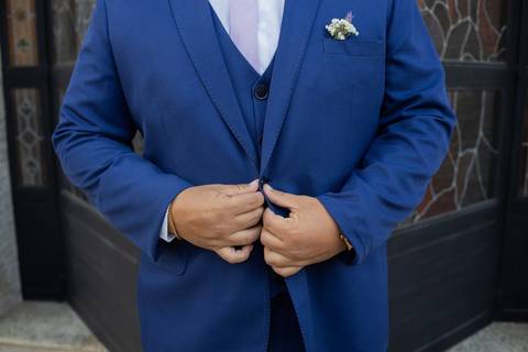 As melhores ideias e inspirações criativas de fotos de casamento registradas por fotógrafos profissionais de eventos da empresa Criativus Foto e Vídeo na Igreja São Pedro'