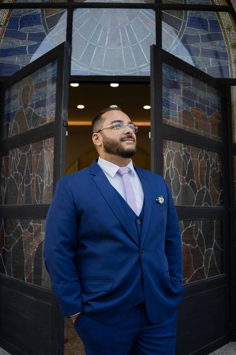 As melhores ideias e inspirações criativas de fotos de casamento registradas por fotógrafos profissionais de eventos da empresa Criativus Foto e Vídeo na Igreja São Pedro'