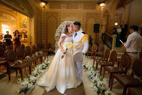 As melhores ideias e inspirações criativas de fotos de casamento registradas por fotógrafos profissionais de eventos da empresa Criativus Foto e Vídeo no Palacete Rosa '