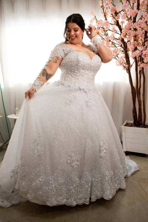 As melhores ideias e inspirações criativas de fotos de casamento registradas por fotógrafos profissionais de eventos da empresa Criativus Foto e Vídeo no Salão Ateliê Gabrielly Duarte'