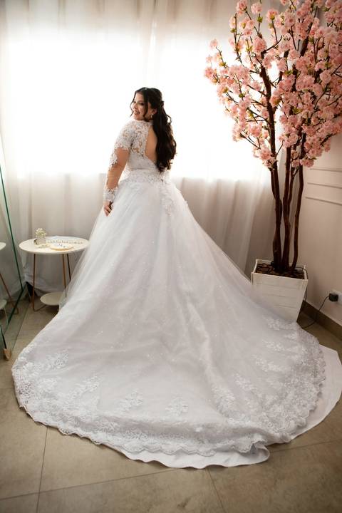 As melhores ideias e inspirações criativas de fotos de casamento registradas por fotógrafos profissionais de eventos da empresa Criativus Foto e Vídeo no Salão Ateliê Gabrielly Duarte'