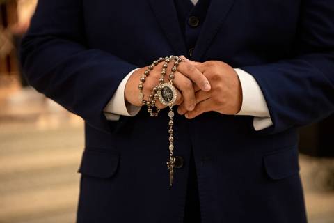 As melhores ideias e inspirações criativas de fotos de casamento registradas por fotógrafos profissionais de eventos da empresa Criativus Foto e Vídeo na Igreja Católica Convento Santíssima Trindade'