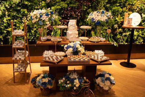 As melhores ideias e inspirações criativas de fotos de casamento registradas por fotógrafos profissionais de eventos da empresa Criativus Foto e Vídeo no Tendall Aeroporto'