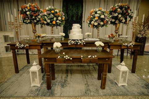 As melhores ideias e inspirações criativas de fotos de casamento registradas por fotógrafos profissionais de eventos da empresa Criativus Foto e Vídeo no Espaço Benevento'