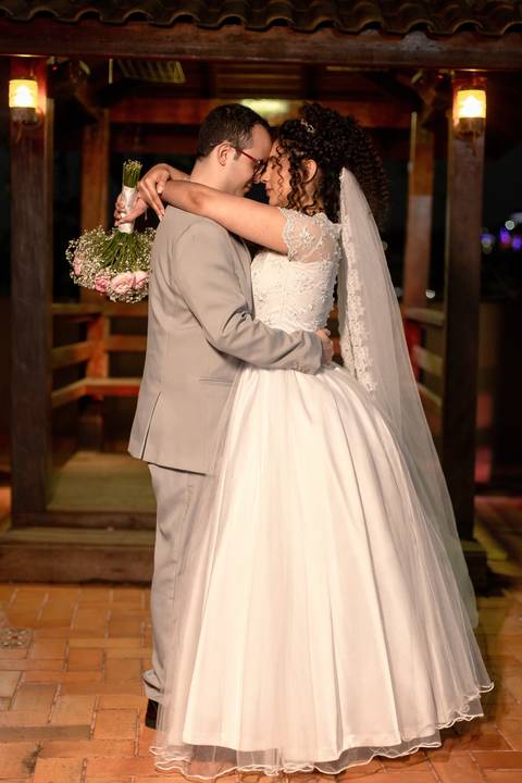 As melhores ideias e inspirações criativas de fotos de casamento registradas por fotógrafos profissionais de eventos da empresa Criativus Foto e Vídeo no Espaço Benevento'