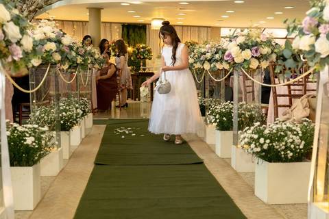 As melhores ideias e inspirações criativas de fotos de casamento registradas por fotógrafos profissionais de eventos da empresa Criativus Foto e Vídeo no Espaço Benevento'