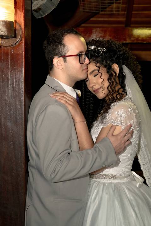 As melhores ideias e inspirações criativas de fotos de casamento registradas por fotógrafos profissionais de eventos da empresa Criativus Foto e Vídeo no Espaço Benevento'