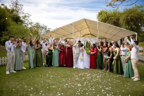As melhores ideias e inspirações criativas de fotos de casamento registradas por fotógrafos profissionais de eventos da empresa Criativus Foto e Vídeo no Espaço Recanto Premier'