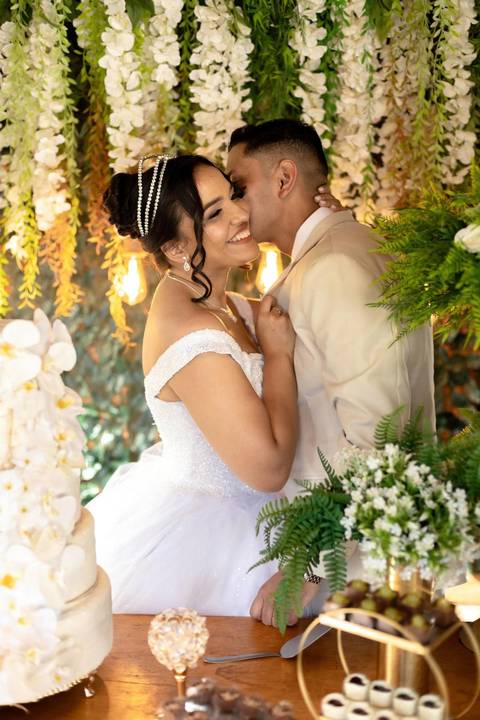As melhores ideias e inspirações criativas de fotos de casamento registradas por fotógrafos profissionais de eventos da empresa Criativus Foto e Vídeo no Espaço Recanto Premier'