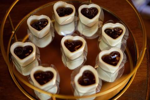 As melhores ideias e inspirações criativas de fotos de casamento registradas por fotógrafos profissionais de eventos da empresa Criativus Foto e Vídeo no Espaço Recanto Premier'