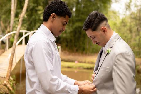 As melhores ideias e inspirações criativas de fotos de casamento registradas por fotógrafos profissionais de eventos da empresa Criativus Foto e Vídeo no Espaço Serra Garden'