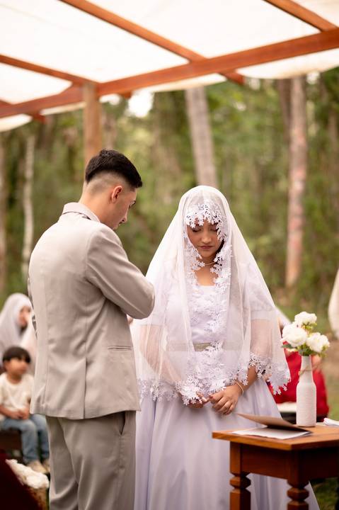 As melhores ideias e inspirações criativas de fotos de casamento registradas por fotógrafos profissionais de eventos da empresa Criativus Foto e Vídeo no Espaço Serra Garden'