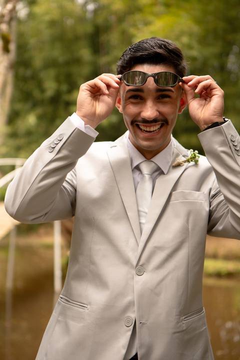 As melhores ideias e inspirações criativas de fotos de casamento registradas por fotógrafos profissionais de eventos da empresa Criativus Foto e Vídeo no Espaço Serra Garden'