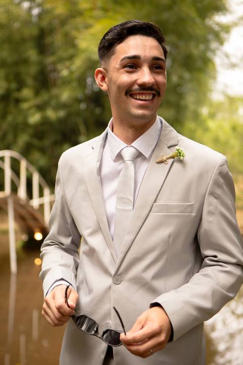 As melhores ideias e inspirações criativas de fotos de casamento registradas por fotógrafos profissionais de eventos da empresa Criativus Foto e Vídeo no Espaço Serra Garden'