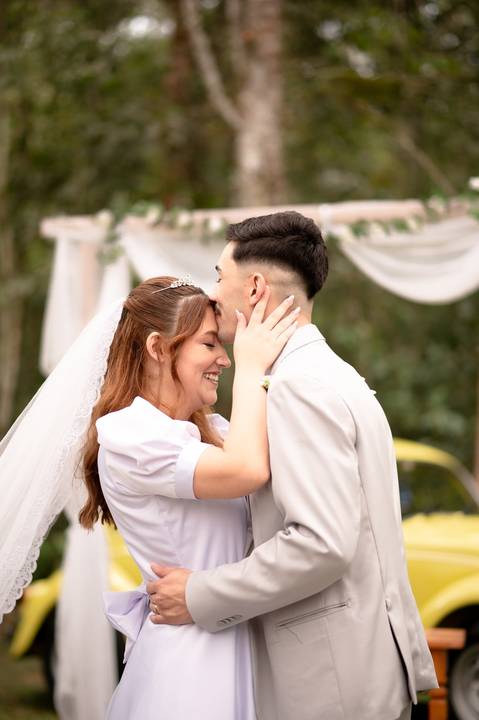 As melhores ideias e inspirações criativas de fotos de casamento registradas por fotógrafos profissionais de eventos da empresa Criativus Foto e Vídeo no Espaço Serra Garden'