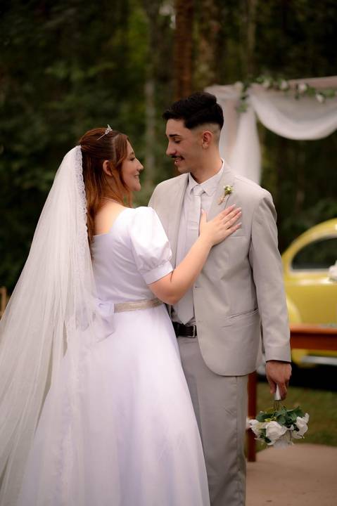 As melhores ideias e inspirações criativas de fotos de casamento registradas por fotógrafos profissionais de eventos da empresa Criativus Foto e Vídeo no Espaço Serra Garden'