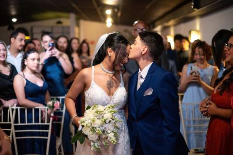 As melhores ideias e inspirações criativas de fotos de casamento registradas por fotógrafos profissionais de eventos da empresa Criativus Foto e Vídeo no Espaço Klaus Festas'