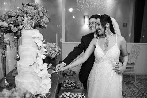 As melhores ideias e inspirações criativas de fotos de casamento registradas por fotógrafos profissionais de eventos da empresa Criativus Foto e Vídeo no Espaço Klaus Festas'