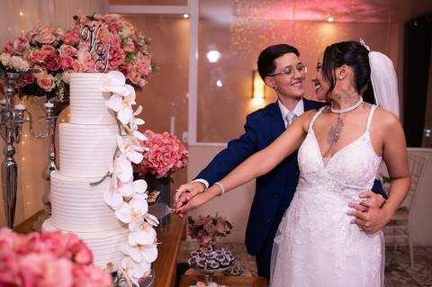 As melhores ideias e inspirações criativas de fotos de casamento registradas por fotógrafos profissionais de eventos da empresa Criativus Foto e Vídeo no Espaço Klaus Festas'