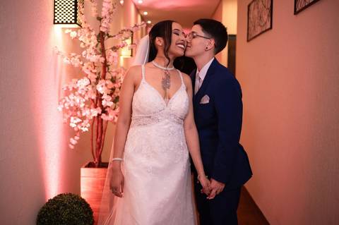 As melhores ideias e inspirações criativas de fotos de casamento registradas por fotógrafos profissionais de eventos da empresa Criativus Foto e Vídeo no Espaço Klaus Festas'